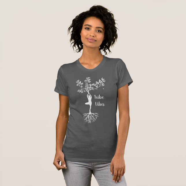 Grauer angepasster T - Shirt für Frauen (Vorne ganz)