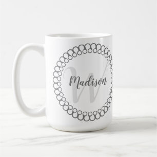 Grauer dekorativer Kreis personalisieren Monogramm Kaffeetasse