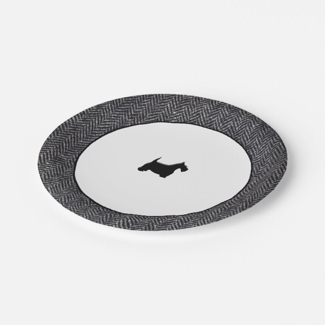 Grauer Fischgrätenmuster-SchwarzesScottie Pappteller (Schrägansicht)
