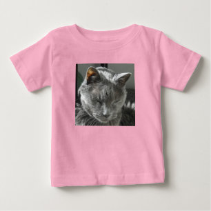 Grauer Katzen-Säuglings-Strampler Onsie Baby T-shirt