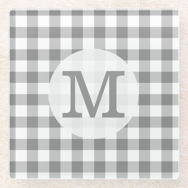 Grauer und weißer Gingham-Karo Mit Monogramm Glasuntersetzer (Vorderseite)
