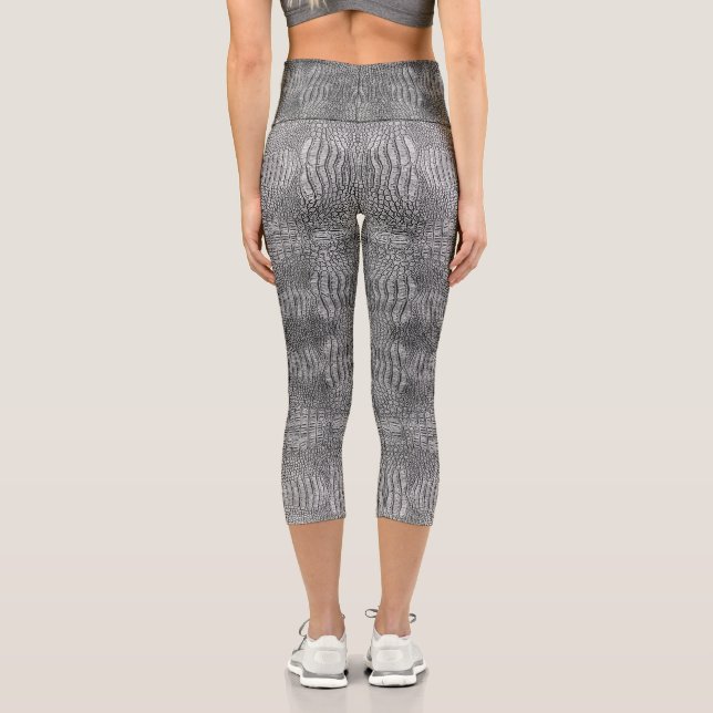 Graues Alligator Krokodile Reptile Ledermuster Capri Leggings (Rückseite)