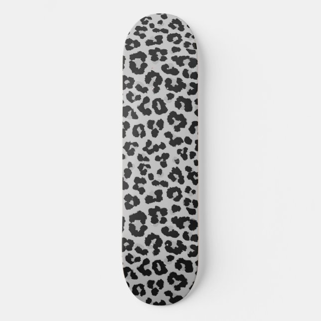 Graues Asche Leopard Cheetah Animal Print Muster Skateboard (Vorderseite)