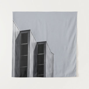 GRAUES BETONGEBÄUDE WANDTEPPICH
