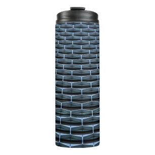 Graues Gebäude unter blauem Himmel Thermosbecher