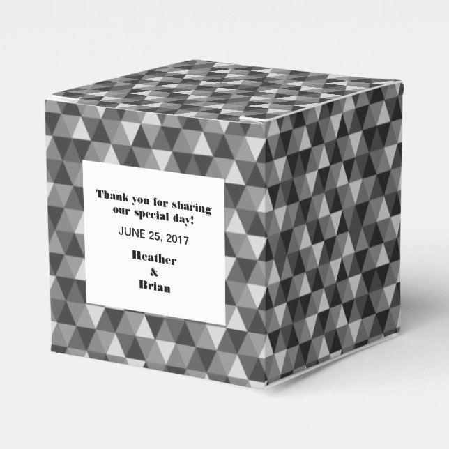 Graues geometrisches Dreieck Geschenkschachtel (Vorderseite)