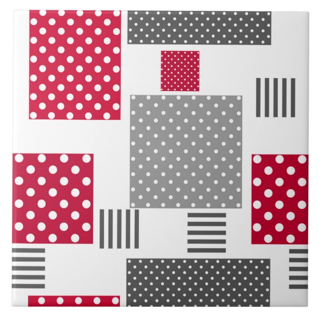 Graues rotes Polka-Dot-Patchwork auf weißem Hinter Fliese (Vorderseite)