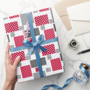 Graues rotes Polka-Dot-Patchwork auf weißem Hinter Geschenkpapier