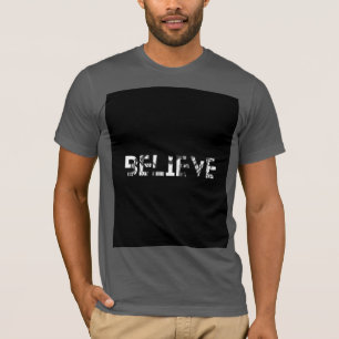 graues T-Shirt mit Titel glaube