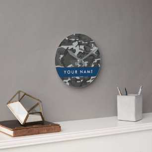 Graues Tarnmuster, Ihr Name, Personalisieren Runde Wanduhr