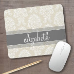 Graues und Elfenbein-Vintages Damaskusmuster mit N Mousepad<br><div class="desc">Ein elegantes Muster mit einem eleganten Schriftart,  der für eine weibliche Frau entworfen wurde. Fügen Sie Ihren Namen oder Ihre Monogramm hinzu. Wenn Sie das Kunstwerk anpassen müssen,  klicken Sie auf die Schaltfläche Anpassen,  um Änderungen vorzunehmen.</div>
