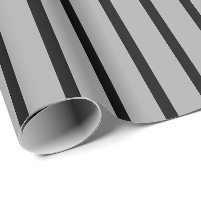 Graues und schwarzes gestreiftes geschenkpapier (Rolleneckpunkt)