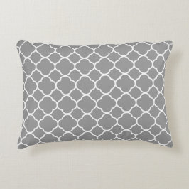 Graues und weißes Quatrefoil Wurfs-Kissen Zierkissen