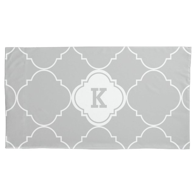 Graues und weißes Quatrefolienmuster Mit Monogramm Kissenbezug (Vorderseite)