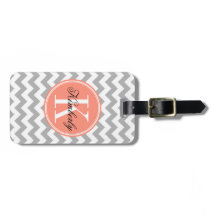 Graues Zickzack mit korallenrotem Monogramm