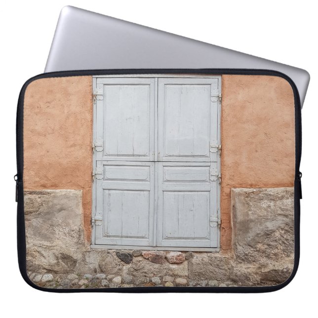 GRAUHOLZTÜR LAPTOPSCHUTZHÜLLE (Vorderseite)