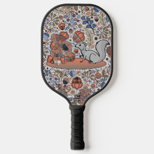 Grauhörnchen-Karo-Eicheln und spätes Herbstlaub Pickleball Schläger