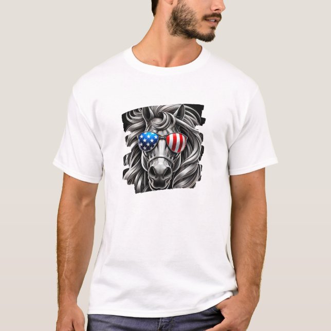 Graustufen Pferdekunst mit amerikanischer Fahne So T-Shirt (Vorderseite)