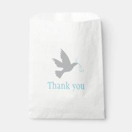 Grautaube mit blauem Bänder Gastgeschenk Hochzeit  Geschenktütchen