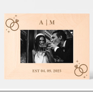 Gravés Anneaux de mariage monogramme cadres en bois perso