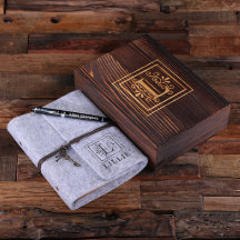 Graviertes Set und hellgraues Felt-Journal