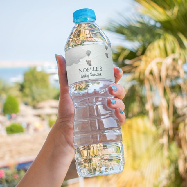 Gray Baby Elephant, Hot Air Ballon in Wolken (Von Creator hochgeladen)
