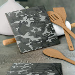 Gray Camouflage Pattern, militärisches Muster, Arm Fliese<br><div class="desc">Elegantes,  stilvolles und raffiniertes Tarnmuster in grauer Farbe. Moderne und trendige Geschenke,  perfekt für den militärischen Liebhaber in Ihrem Leben.</div>