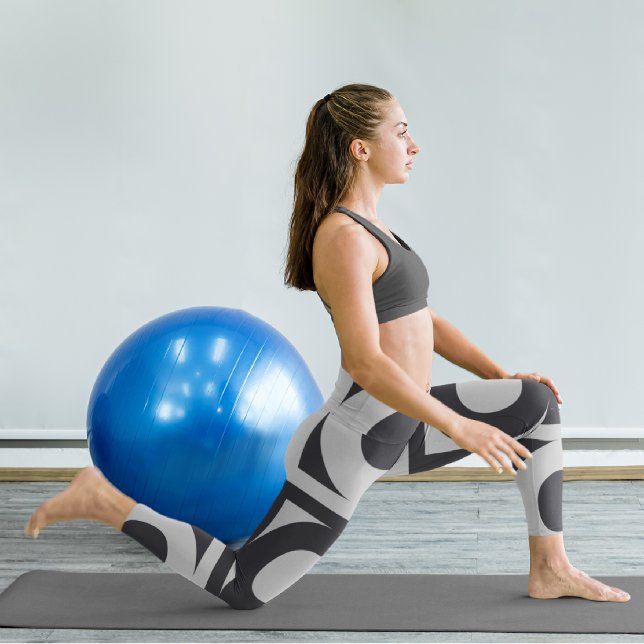 Gray Circles Capri Leggings (Von Creator hochgeladen)