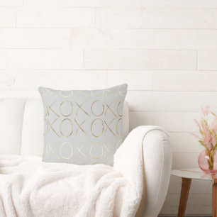 Gray Gold Glam XOXO Kissen