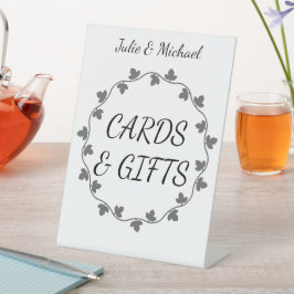 Gray Ivy Wreath Wedding Cards und Geschenke White Sockelschild