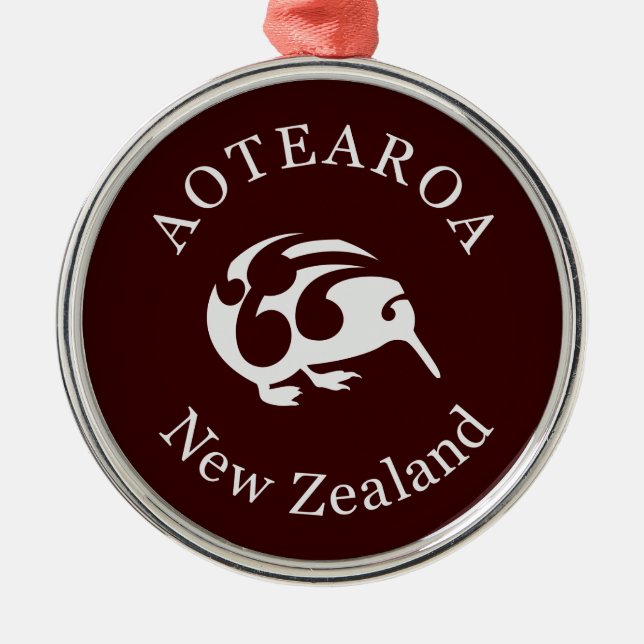 Gray Kiwi mit Koru, Aotearoa, Neuseeland Silbernes Ornament (Vorne)