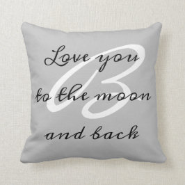 Gray Monogramm Liebe zum Mond und zurück Kissen