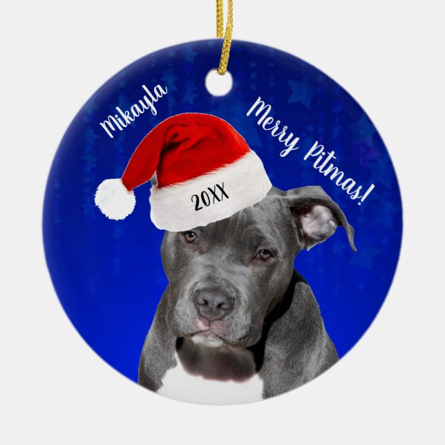 Gray Pit Bull mit Weihnachtsmannmütze Merry Pitmas Keramik Ornament (Vorne)