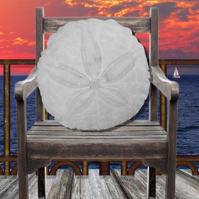 Gray Sand Dollar Nautic Coastal Round Pillow Rundes Kissen (Von Creator hochgeladen)
