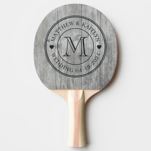 Gray Timber Wedding Monogram Heart Tischtennis Schläger (Vorderseite)