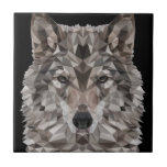 Gray Wolf Geometric Portrait Fliese<br><div class="desc">Dieser geometrische Wolf stellt ihre Herausforderung. Ein echter Alpha, der ihrem Rudel treu ist. Sie ist gefährlich für jeden außerhalb ihres Wolfsacks. Das geometrische Muster verleiht diesem rauen und wilden Tier das Aussehen eines Haushundes, des besten Freundes des des Menschen. Aber sie ist nicht zahm, sie ist genauso wild wie...</div>