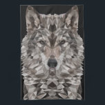 Gray Wolf Geometric Portrait Geschirrtuch<br><div class="desc">Dieser auffallende geometrische Wolf, der in kühnen Grautönen dargestellt wird, fängt das ungezähmte Wesen eines Alpha ein - ein einsamer Wolf, der es wagt, die Welt herauszufordern. Mit durchdringenden Augen und eckigen Linien ist sie sowohl ein Symbol der Loyalität zu ihrem Rudel als auch eine heftige Warnung an Außenstehende. Dieser...</div>