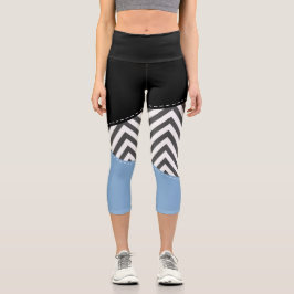 Gray Zigzag, grau Zickzack, Zigzag Muster, blau Capri Leggings