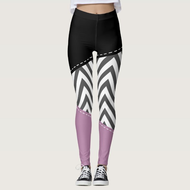 Gray Zigzag, grau Zickzack, Zigzag Muster, Lila Leggings (Vorderseite)
