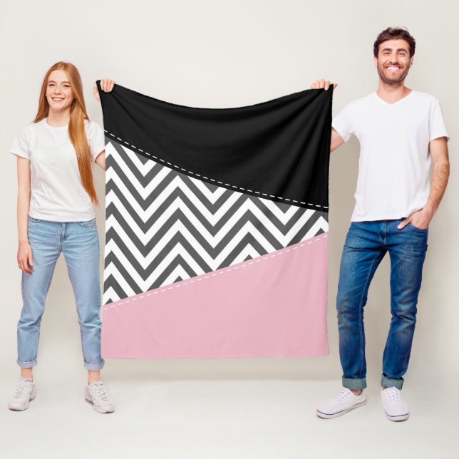 Gray Zigzag, Gray Chevron, Zigzag Pattern, Pink Fleecedecke (Beispiel)