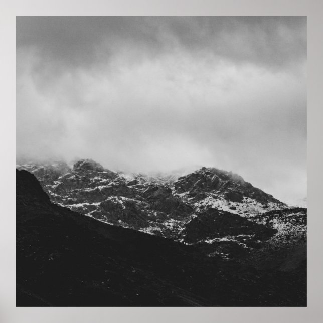 GRAYSCALE FOTO DES SCHNEES ÜBERDECKT BERG POSTER (Vorne)