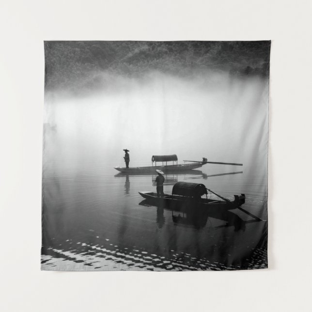GRAYSCALE FOTO VON ZWEI ROW BOOTEN WANDTEPPICH (Vorderseite)