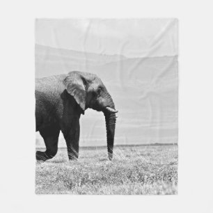 GRAYSCALE FOTOGRAFIE DES ELEPHANS FLEECEDECKE