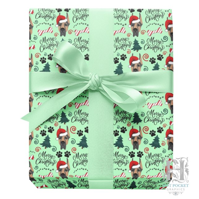 Great Dane Christmas Gift Wrapping Paper in Green Geschenkpapier (Von Creator hochgeladen)