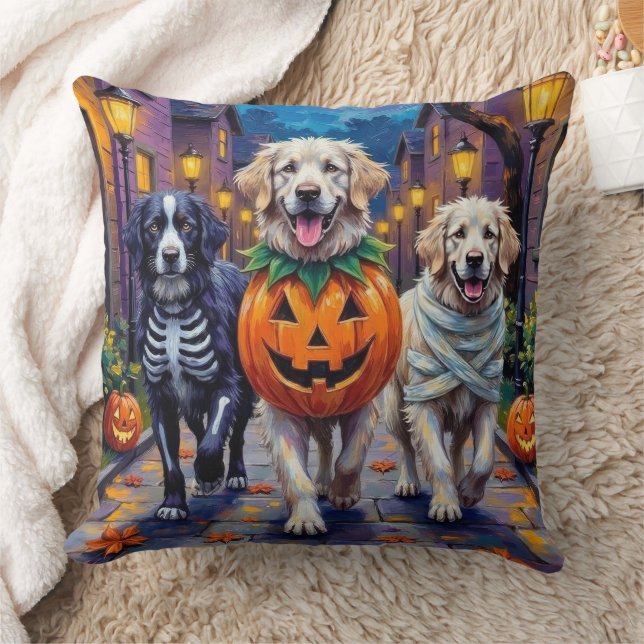 Great Pyrenäen Trick-or-Treating Halloween-Kostüm Kissen (Decke)