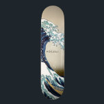 Great Wave off Kanagawa Custom Text wiederherstell Skateboard<br><div class="desc">Die Große Welle vor Kanagawa (神 川 沖 奈 Kanagawa-oki nami ura?, "Unter einer Welle von Kanagawa"), auch bekannt als The Great Wave oder einfach The Wave, ist ein Holzschnitt des japanischen ukiyo-e Künstlers Hokusai. Es wurde irgendwann zwischen 1829 und 1833[1] in der späten Edo-Periode als erster Druck in Hokusai's...</div>