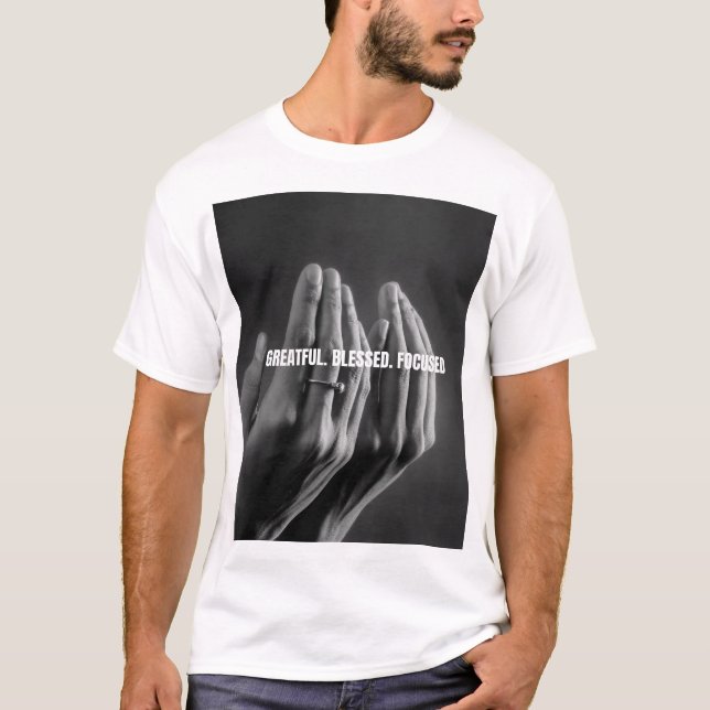 Greatly. Blessed.focsued  T-Shirt (Vorderseite)