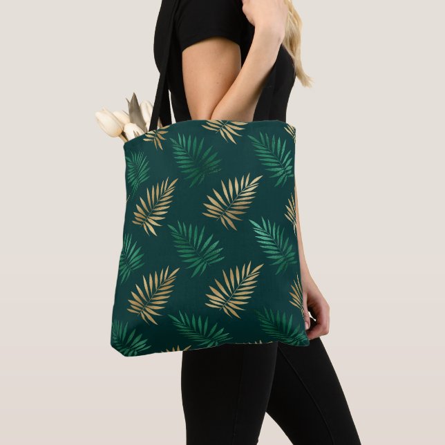Green and Gold Glitzer auf tropischen Blätter Tasche (Von Nahem)