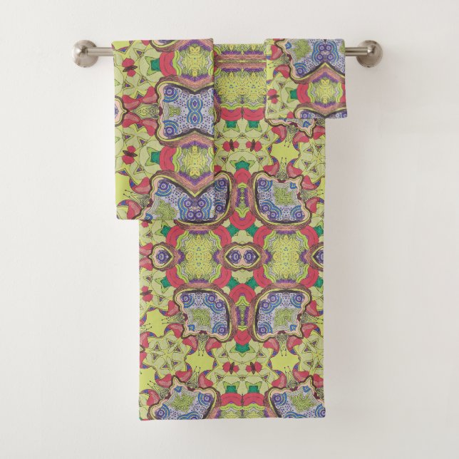 Green and Red Tapestry Badhandtuch Set (Insitu)