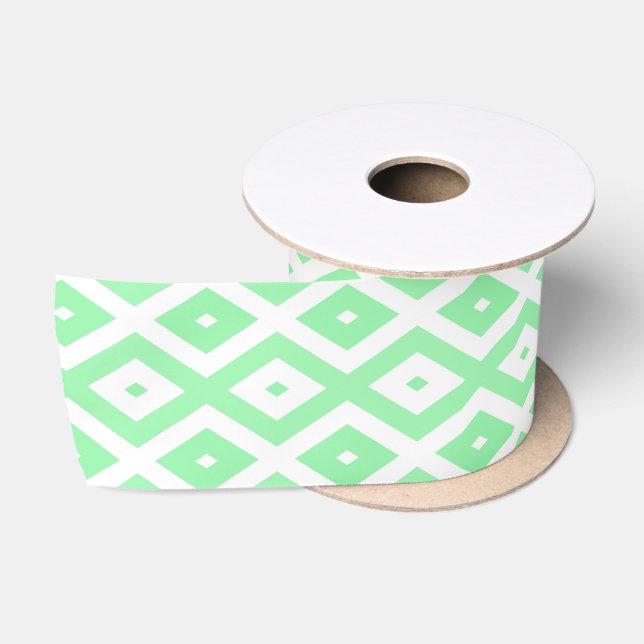 Green and white diamond pattern satinband (Spule)